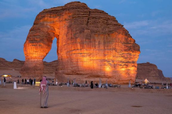 SMEs Drive Global Tourism: Modern businesses showcasing heritage